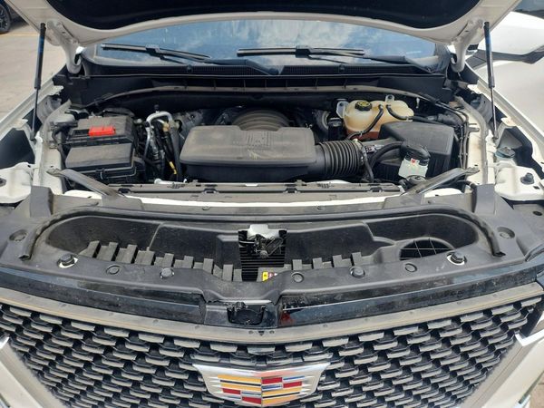 2022 CADILLAC ESCALADE Luxury