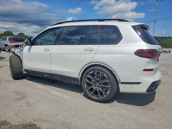 2024 BMW X7