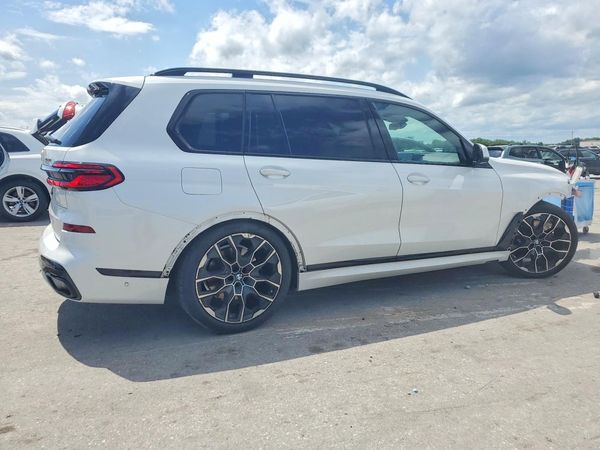 2024 BMW X7