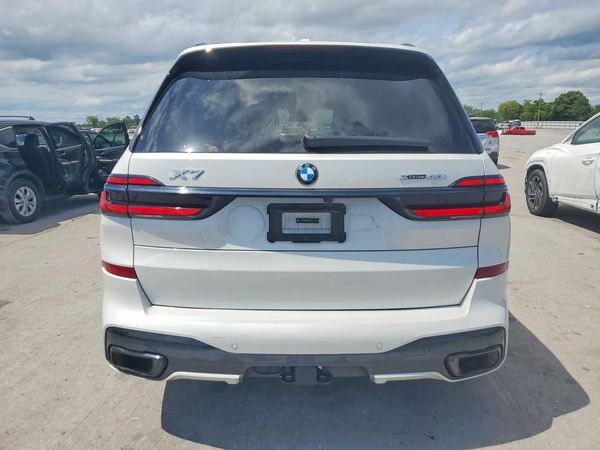 2024 BMW X7