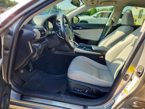 2016 LEXUS IS 300