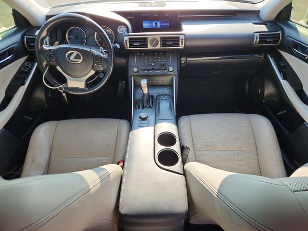 2016 LEXUS IS 300