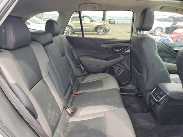 2022 SUBARU OUTBACK