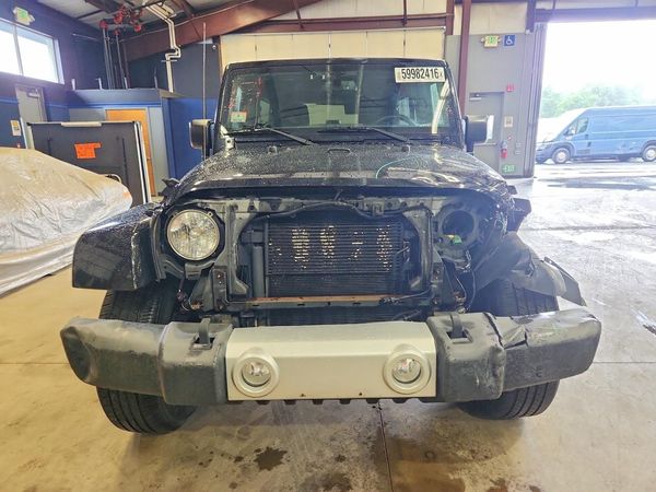 2015 JEEP WRANGLER UNLIMITED SAHARA 4X4