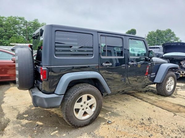 2017 JEEP WRANGLER UNLIMITED SPORT 4X4