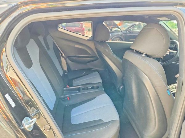 2019 HYUNDAI VELOSTER 2.0L and 2.0L Premium