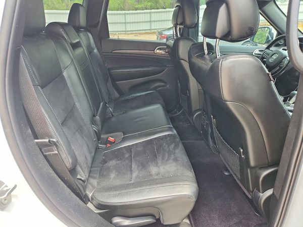 2018 JEEP GRAND CHEROKEE LAREDO 4X2