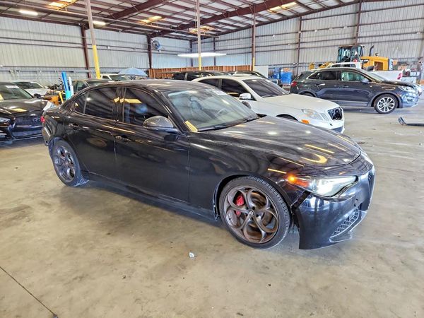 2019 ALFA ROMEO GIULIA RWD