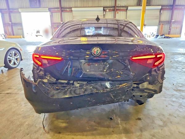 2019 ALFA ROMEO GIULIA RWD