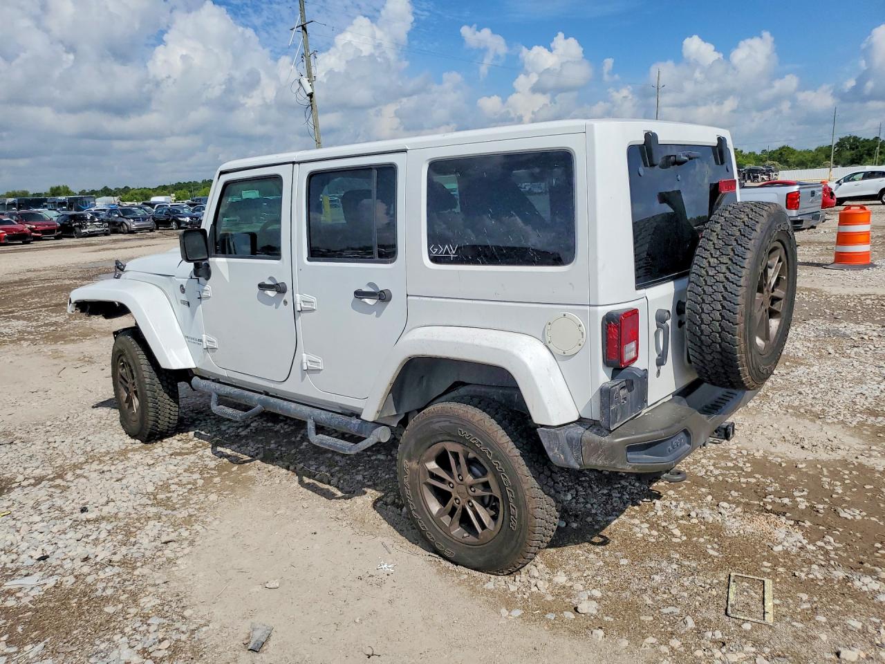 2016 JEEP WRANGLER UNLIMITED SAHARA 4X4