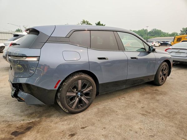 2024 BMW IX xDrive50