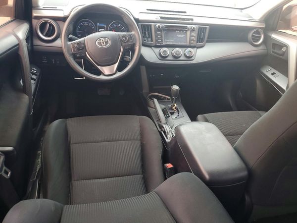 2018 TOYOTA RAV4 LE