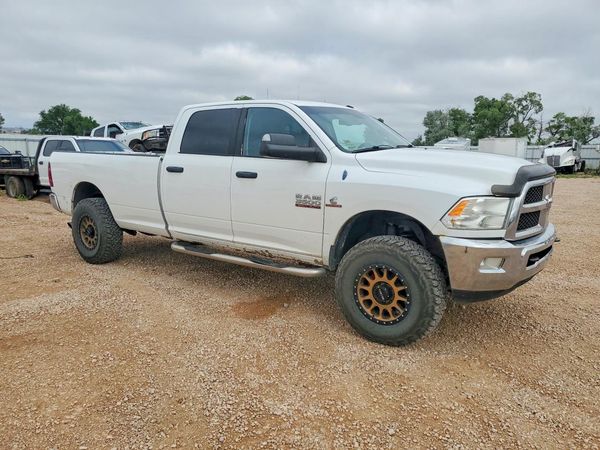 2013 RAM 3500 SLT CREW CAB 4X4