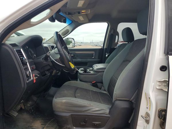 2013 RAM 3500 SLT CREW CAB 4X4