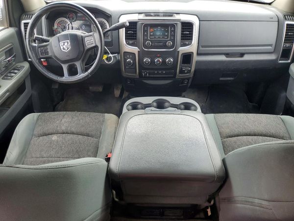 2013 RAM 3500 SLT CREW CAB 4X4