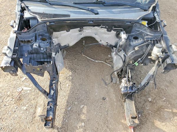 2015 JEEP CHEROKEE Limited — Engine bay