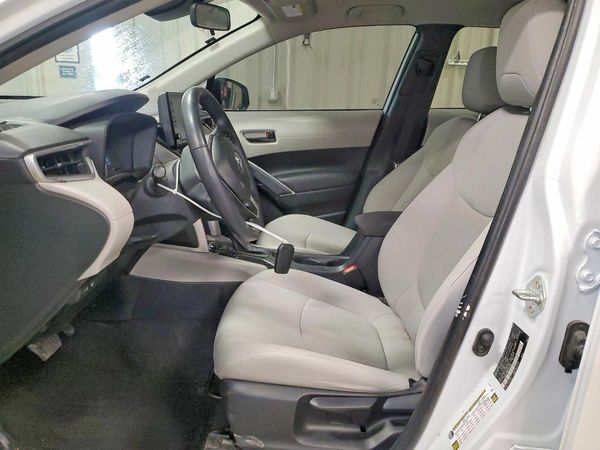 2022 TOYOTA COROLLA CROSS LE
