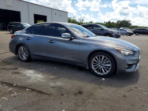 2021 INFINITI Q50