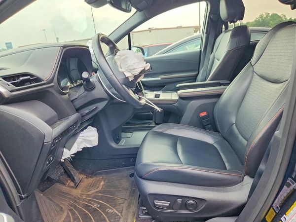 2021 TOYOTA SIENNA XSE Plus Package — DENT