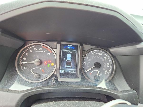 2021 TOYOTA TACOMA SR5