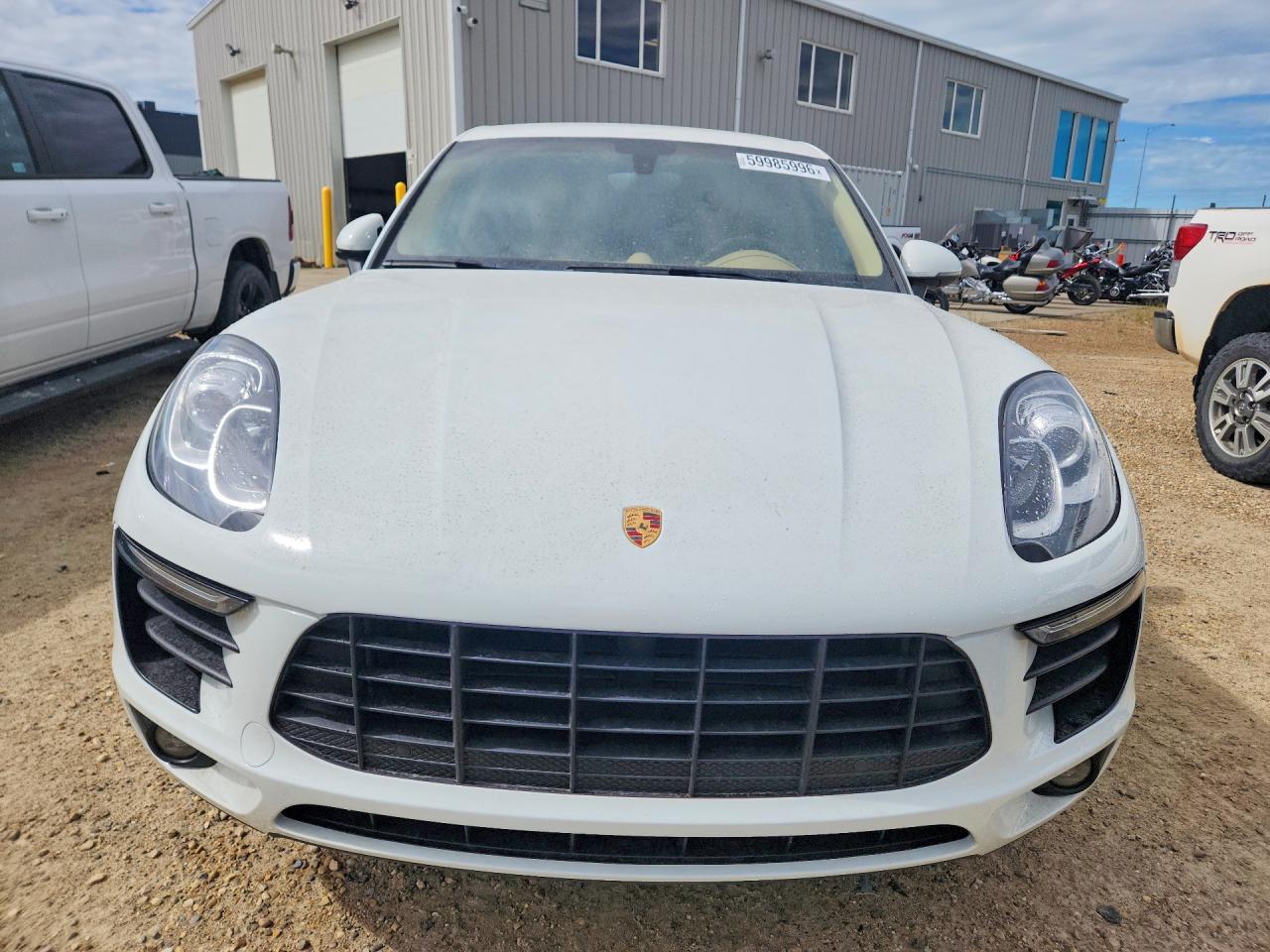 2015 PORSCHE MACAN