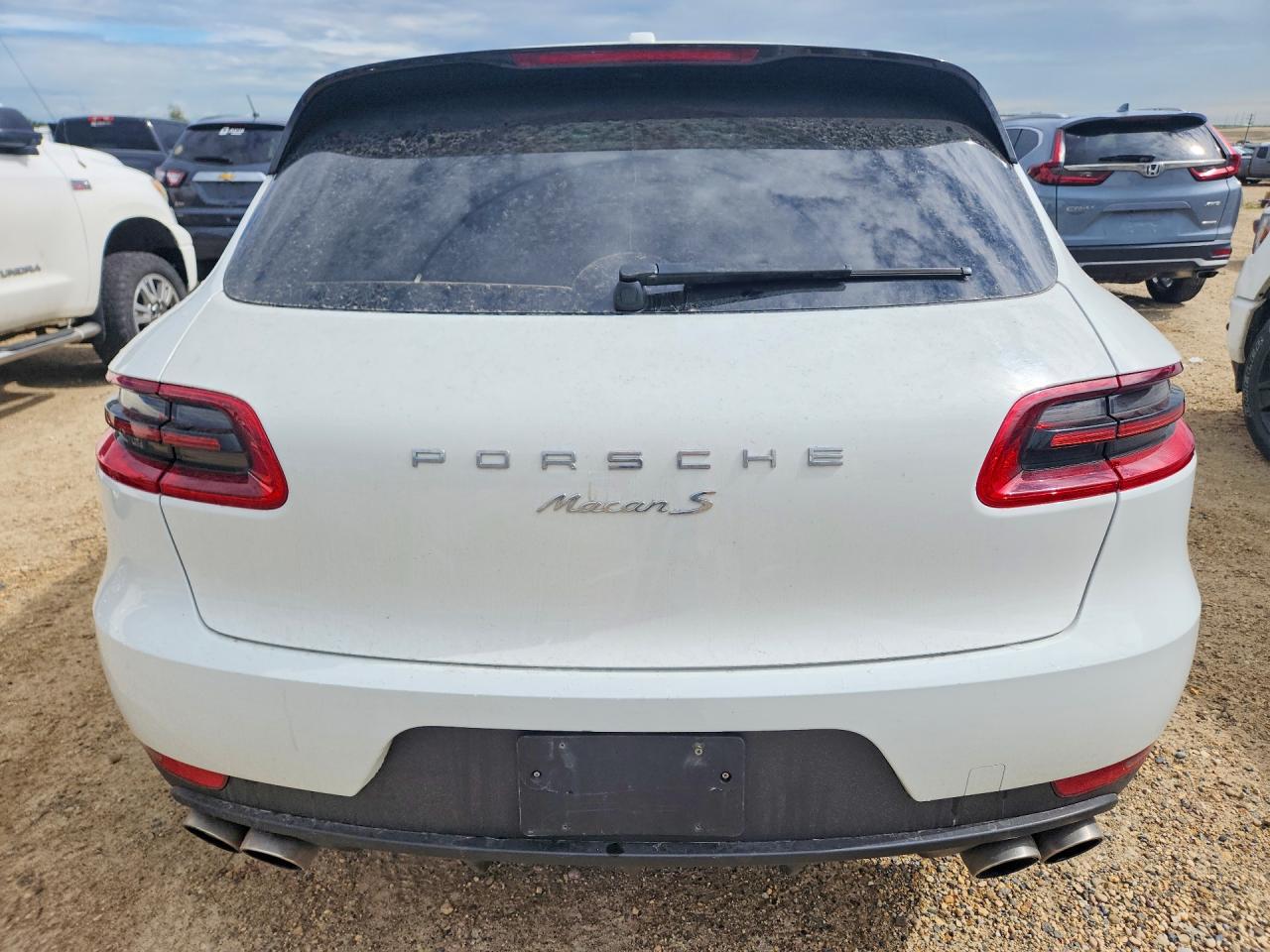 2015 PORSCHE MACAN