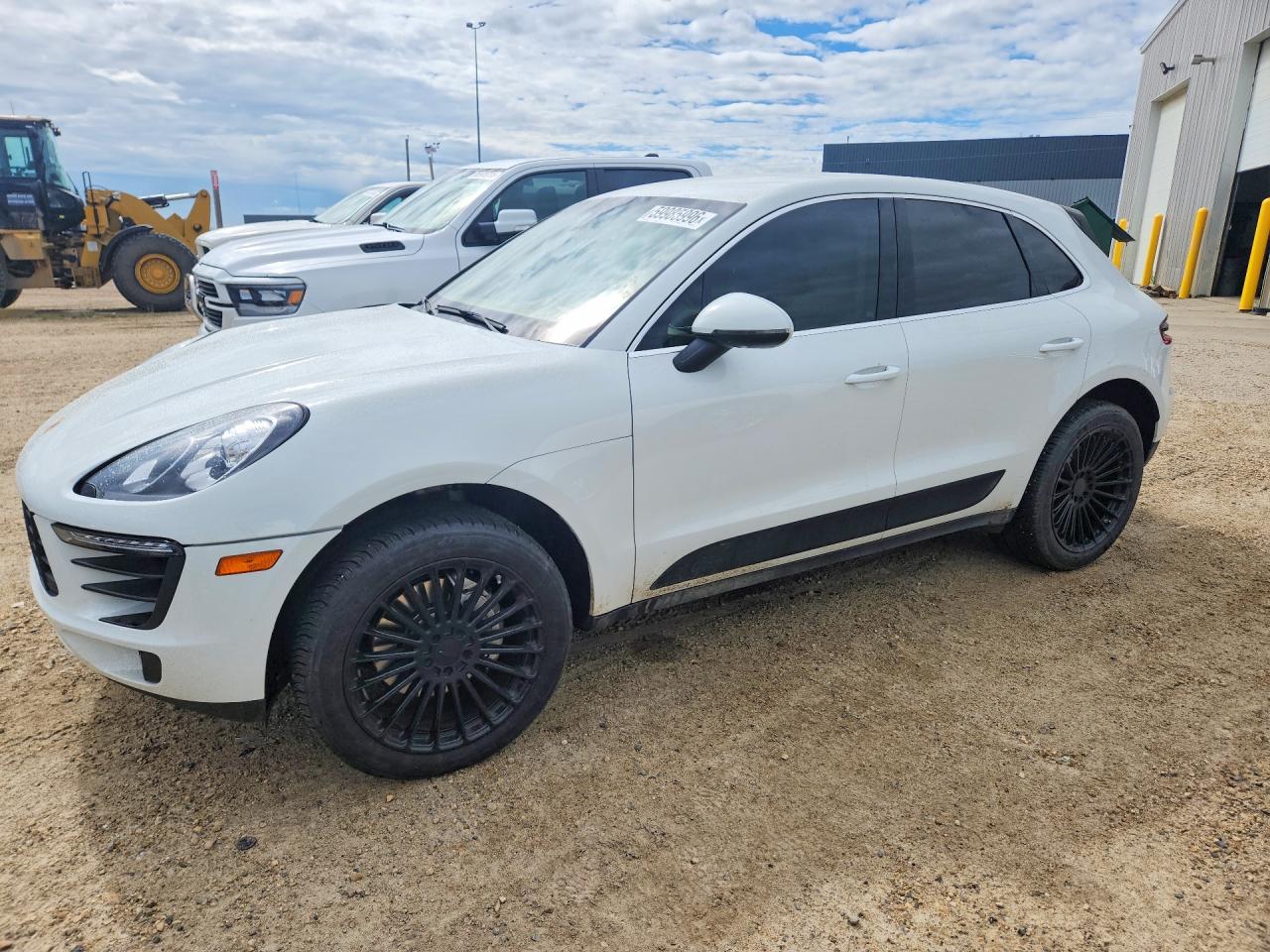 2015 PORSCHE MACAN