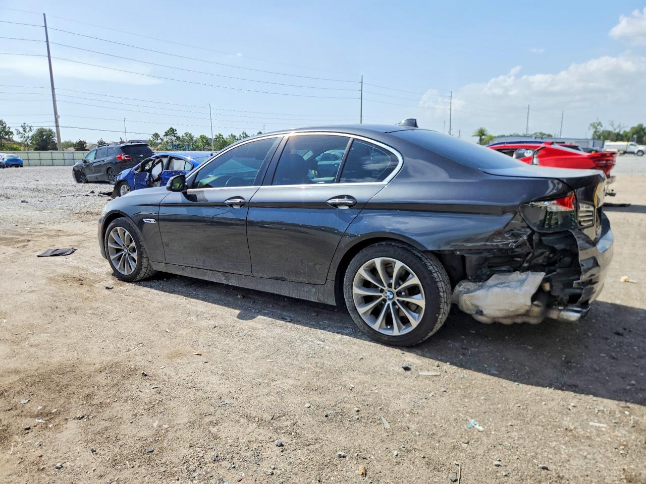 2016 BMW 528