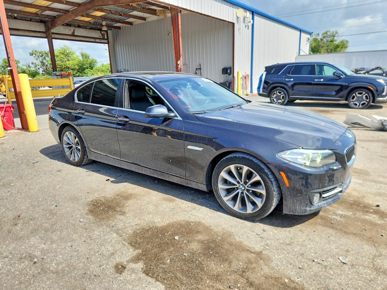 2016 BMW 528