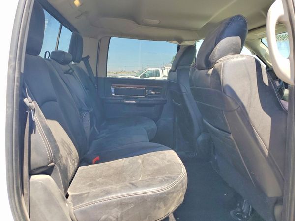 2017 RAM 1500 LARAMIE CREW CAB 4X4