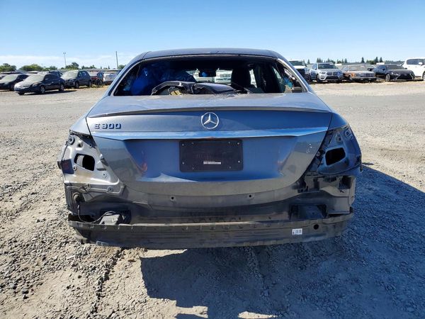 2018 MERCEDES-BENZ E