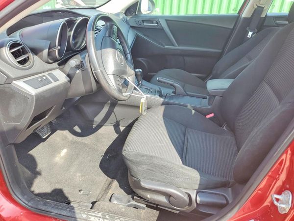 2013 MAZDA 3 Touring/GS
