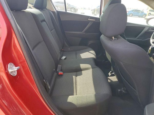 2013 MAZDA 3 Touring/GS
