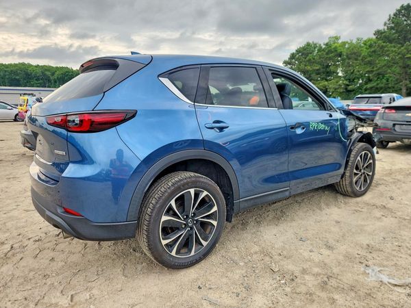 2022 MAZDA CX-5 Premium Package