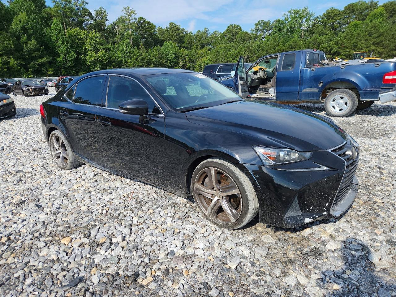 2017 LEXUS IS 200t