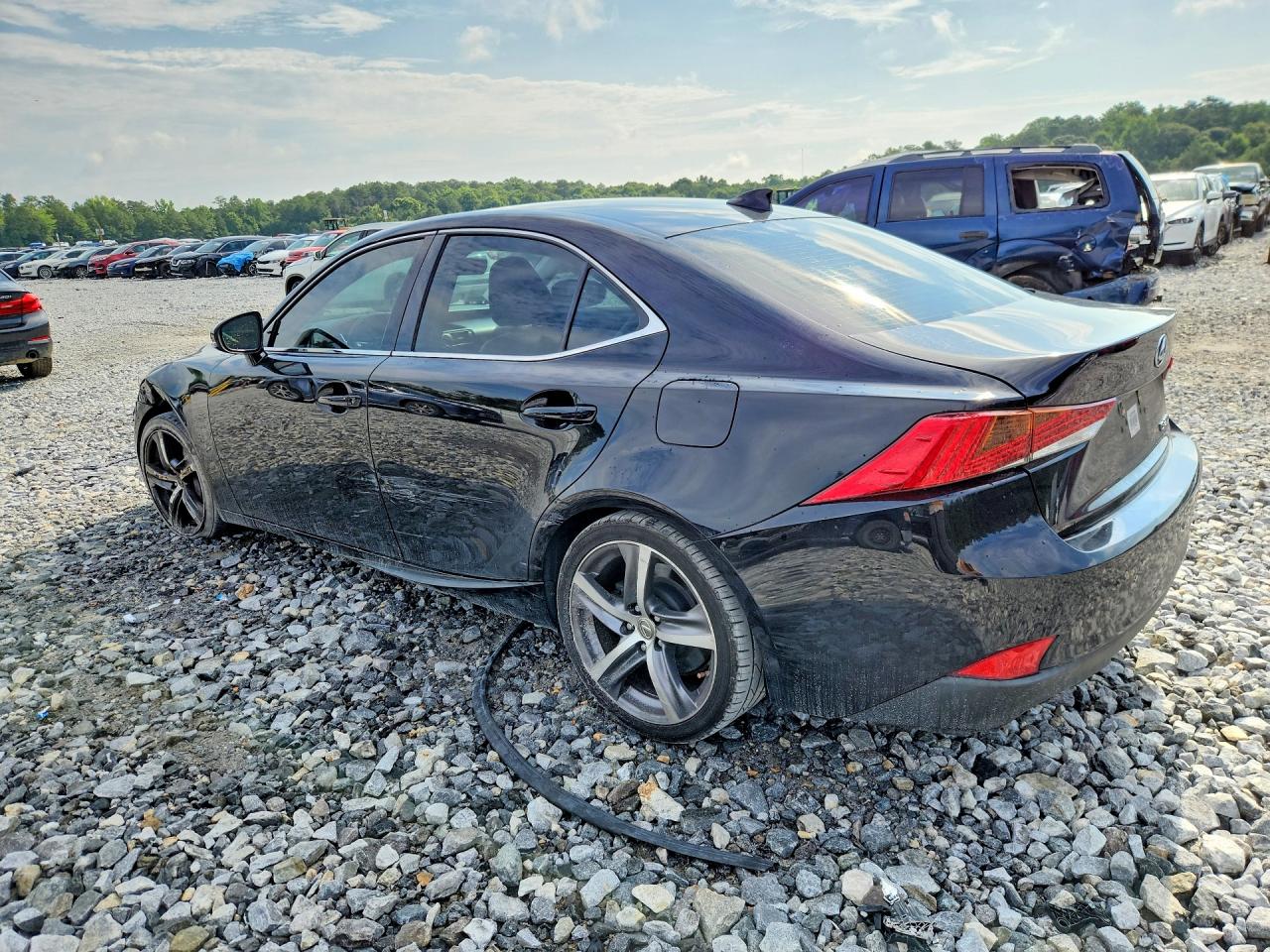 2017 LEXUS IS 200t