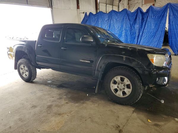 2015 TOYOTA TACOMA Delux Grade