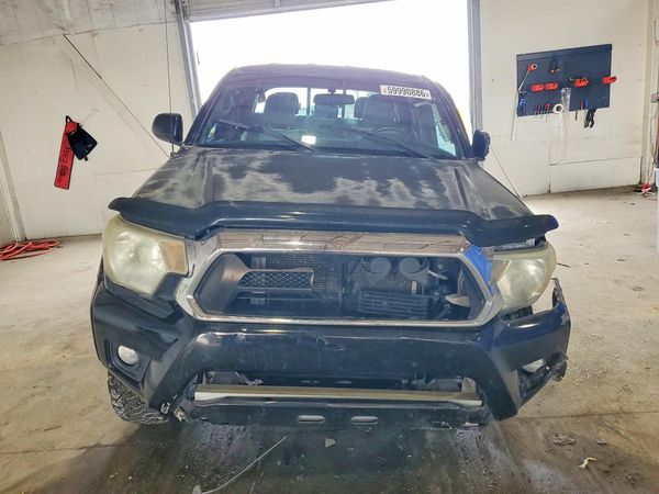 2015 TOYOTA TACOMA Delux Grade