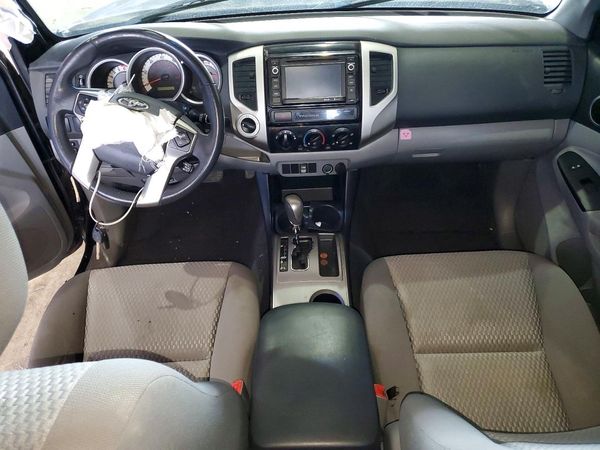 2015 TOYOTA TACOMA Delux Grade