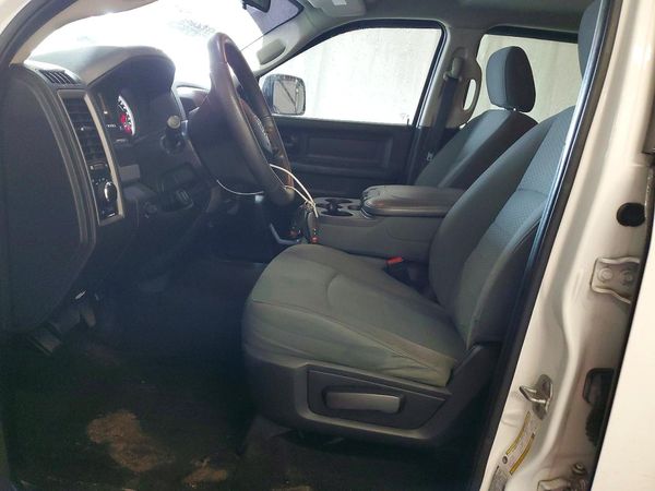 2013 RAM 2500 ST CREW CAB 4X4