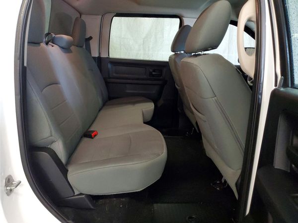 2013 RAM 2500 ST CREW CAB 4X4