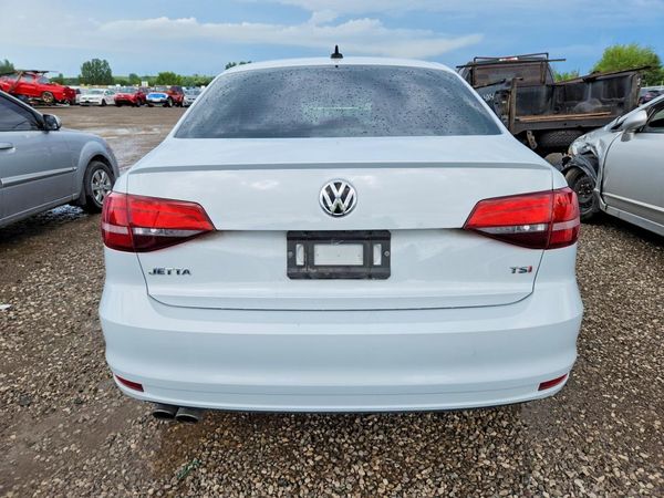 2017 VOLKSWAGEN JETTA SE
