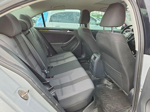 2017 VOLKSWAGEN JETTA SE