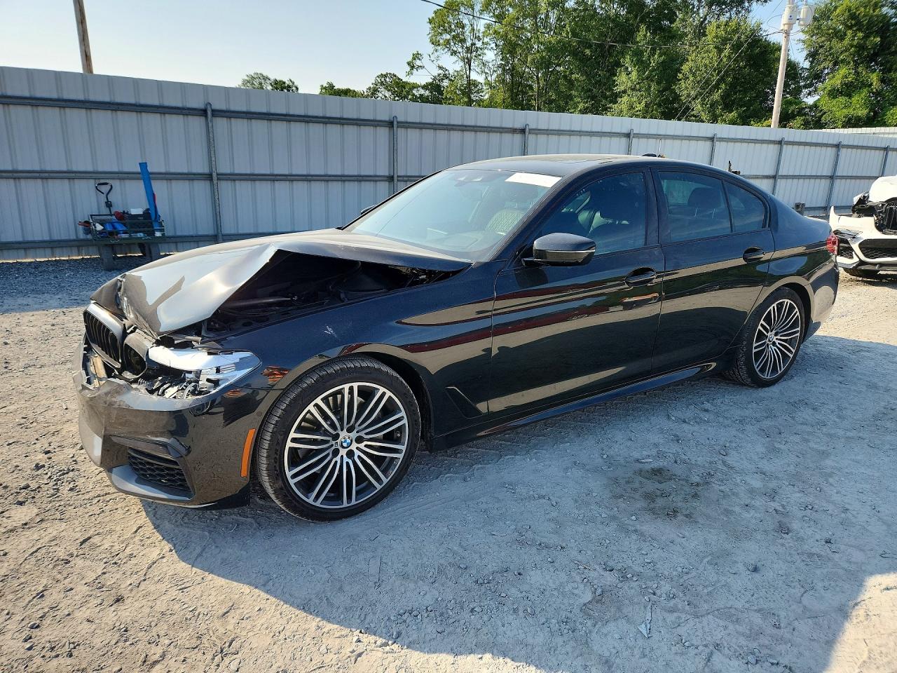 2020 BMW 530