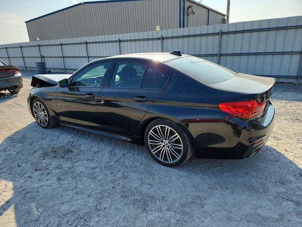 2020 BMW 530