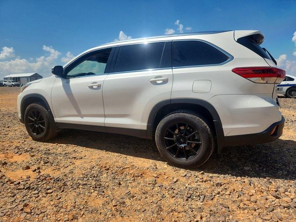 2019 TOYOTA HIGHLANDER SE/XLE