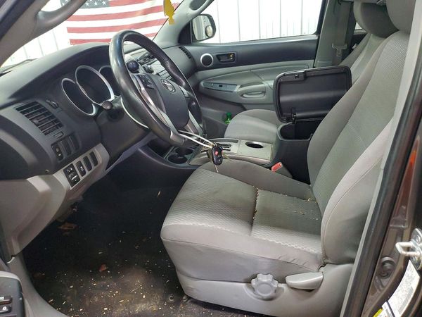 2012 TOYOTA TACOMA