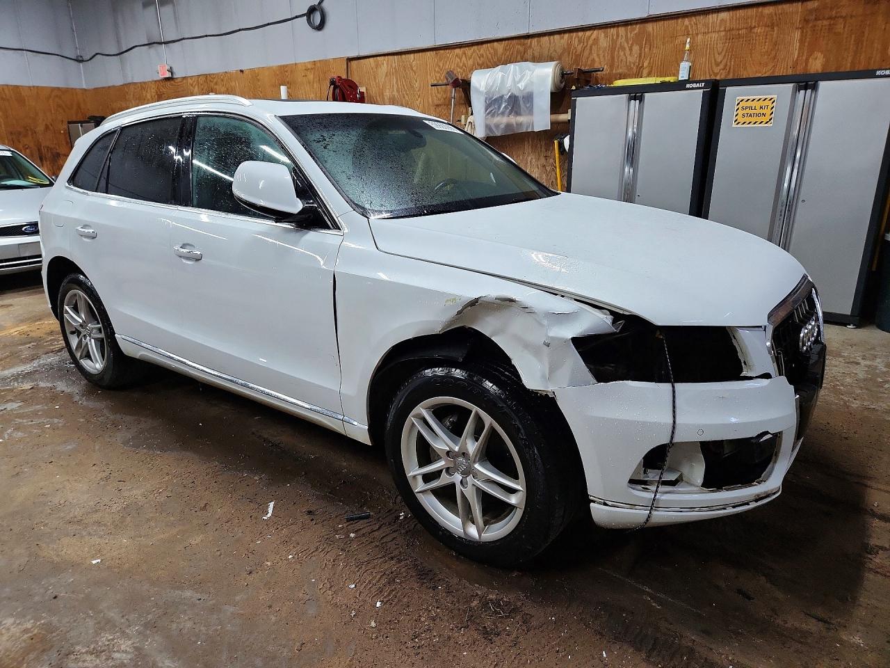 2017 AUDI Q5 quattro Premium Plus