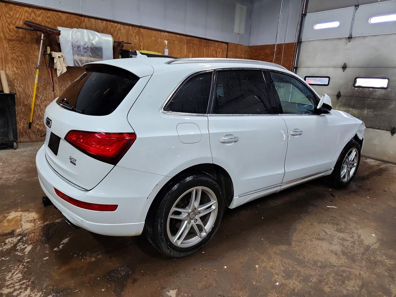2017 AUDI Q5 quattro Premium Plus