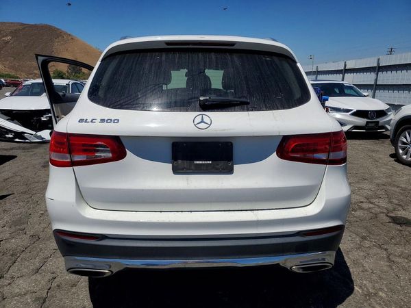 2017 MERCEDES-BENZ GLC GLC300